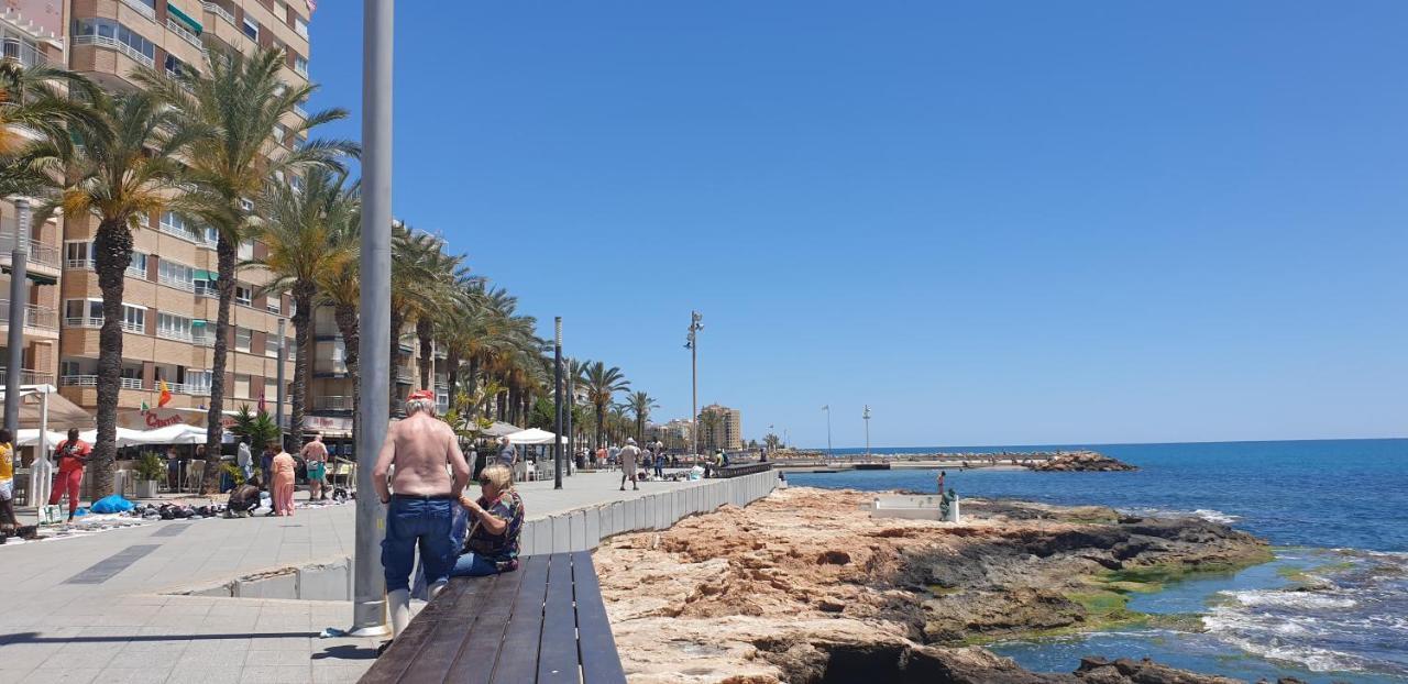 Costa Blanka Resident Apartman Torrevieja Eksteriør bilde